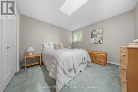 2207 Pleasantview Court Ottawa ON K4C 1H7