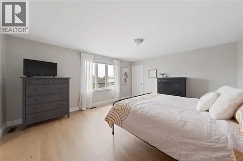 105 Augusta Boulevard Sarnia ON N7W 1C6