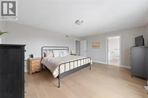 105 Augusta Boulevard Sarnia ON N7W 1C6
