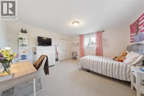 105 Augusta Boulevard Sarnia ON N7W 1C6