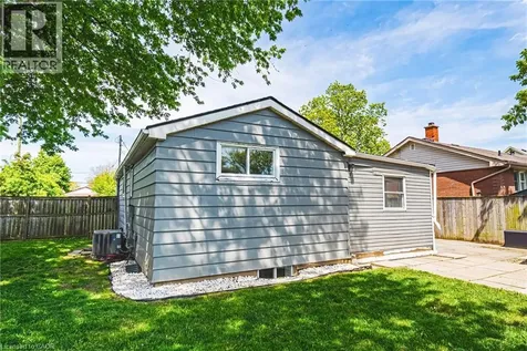 546 Mohawk Road East Hamilton ON L8V 2J6