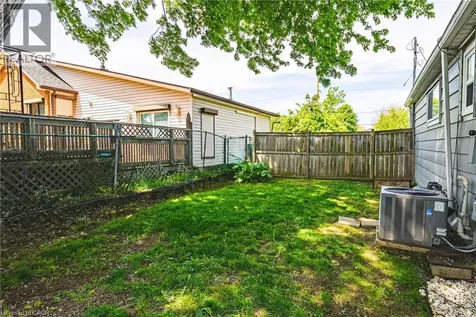 546 Mohawk Road East Hamilton ON L8V 2J6