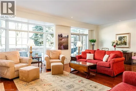 23 Chisholm Street Oakville ON L6K 3W2
