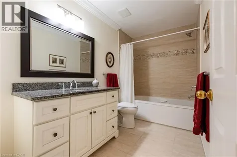 23 Chisholm Street Oakville ON L6K 3W2