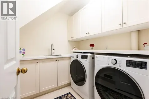 23 Chisholm Street Oakville ON L6K 3W2