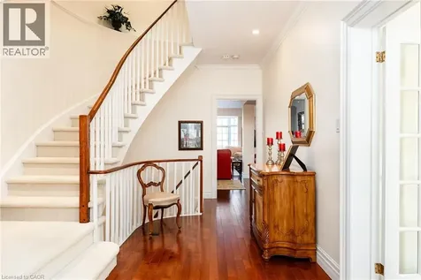 23 Chisholm Street Oakville ON L6K 3W2