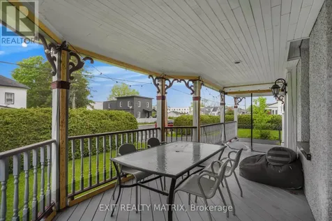 160 Nelson Street East Hawkesbury ON K6A 1L8