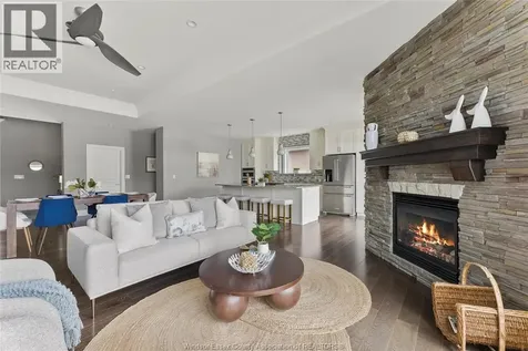 33 Montego Bay Crescent Kingsville ON N9Y 4E7