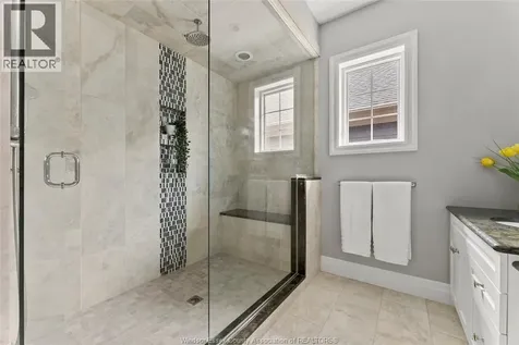 33 Montego Bay Crescent Kingsville ON N9Y 4E7