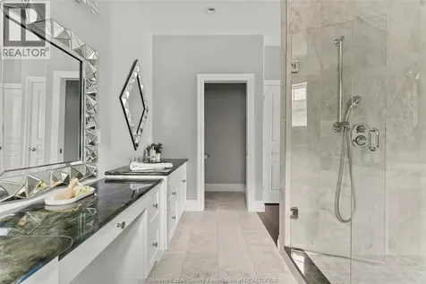 33 Montego Bay Crescent Kingsville ON N9Y 4E7