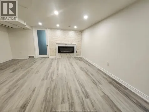 2571 Jos St Louis Avenue Windsor ON N8T 2M4