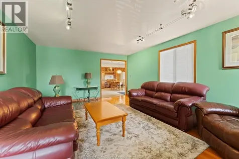 500 Rostrevor Tecumseh ON N8N 2B8