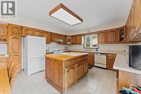 500 Rostrevor Tecumseh ON N8N 2B8