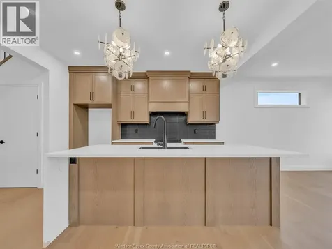 660 Linden Lakeshore ON N0R 1A0