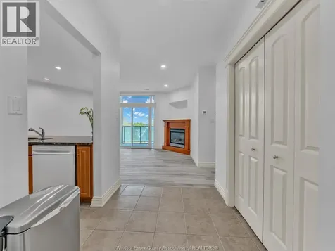 1225 Riverside Windsor ON N9A 0A2