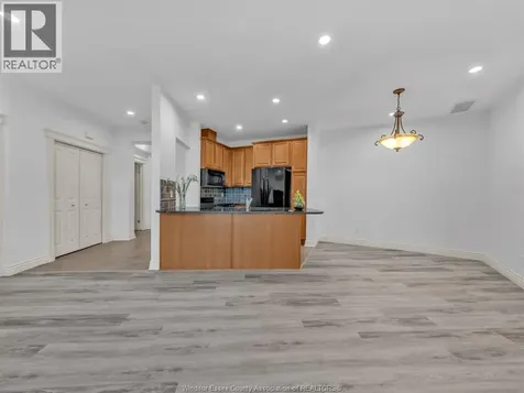 1225 Riverside Windsor ON N9A 0A2