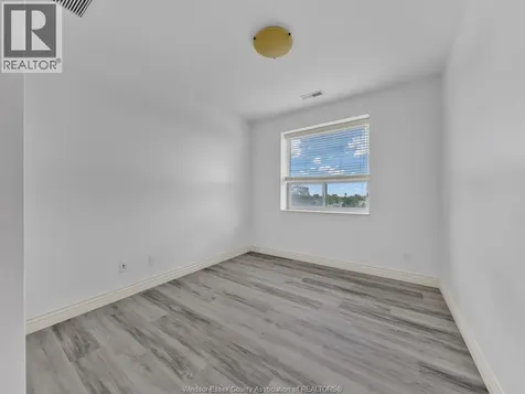 1225 Riverside Windsor ON N9A 0A2