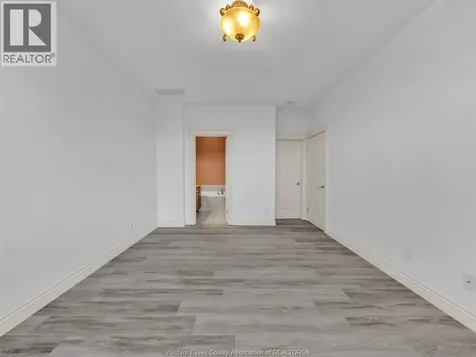 1225 Riverside Windsor ON N9A 0A2