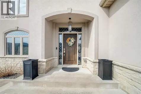 1096 Charlotte Crescent Lakeshore ON N8L 0X8