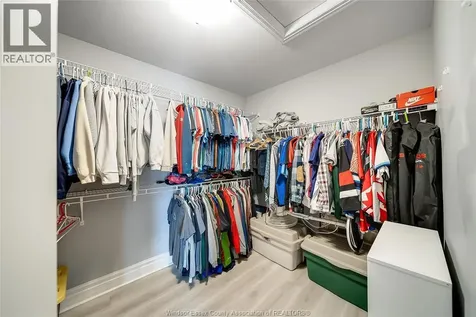 1096 Charlotte Crescent Lakeshore ON N8L 0X8