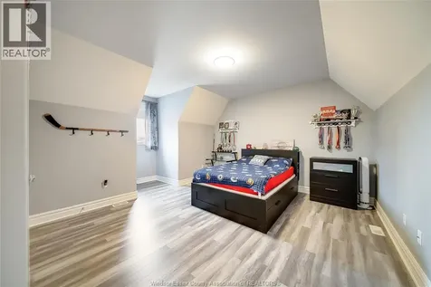 1096 Charlotte Crescent Lakeshore ON N8L 0X8