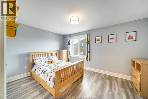 1096 Charlotte Crescent Lakeshore ON N8L 0X8