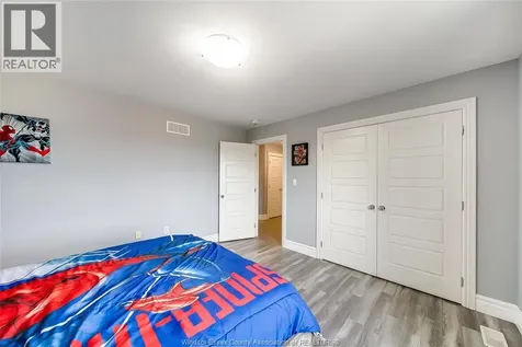 1096 Charlotte Crescent Lakeshore ON N8L 0X8
