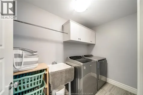 1096 Charlotte Crescent Lakeshore ON N8L 0X8