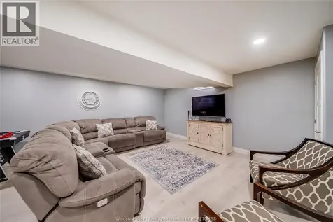 1096 Charlotte Crescent Lakeshore ON N8L 0X8
