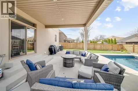 1096 Charlotte Crescent Lakeshore ON N8L 0X8
