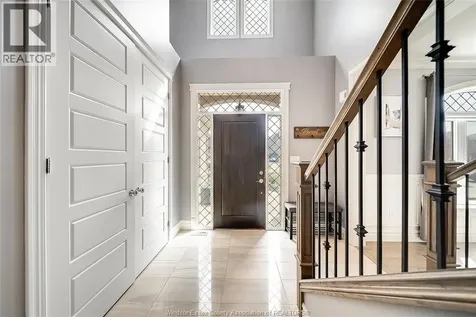 1096 Charlotte Crescent Lakeshore ON N8L 0X8