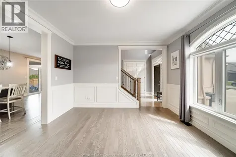 1096 Charlotte Crescent Lakeshore ON N8L 0X8