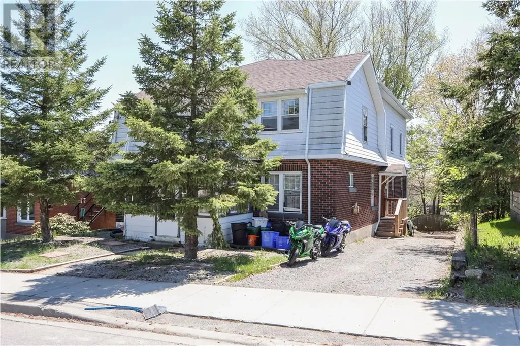 257 Oak Street Sudbury ON P3C 1N1