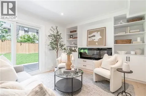 1379 Christina Court Burlington ON L7P 2V8