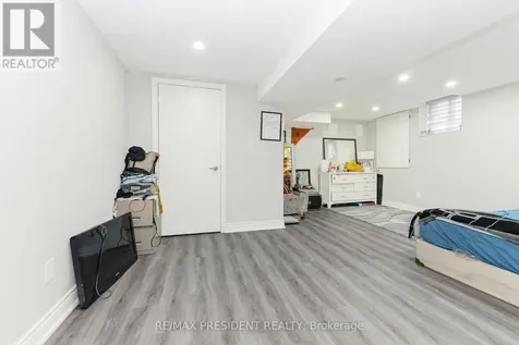212 Wedgewood Drive Cambridge ON N1S 4P8