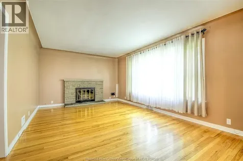 2870 Alexandra Avenue Windsor ON N9E 2J7