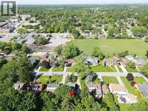 2870 Alexandra Avenue Windsor ON N9E 2J7