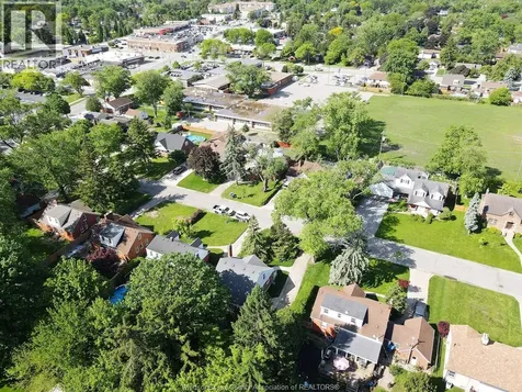 2870 Alexandra Avenue Windsor ON N9E 2J7