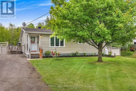 8872 Mitch Owens Road Ottawa ON K0A 1V0