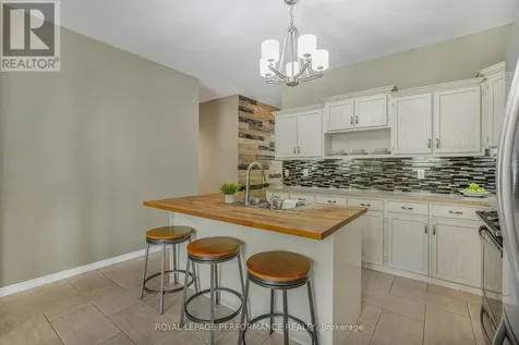 8872 Mitch Owens Road Ottawa ON K0A 1V0