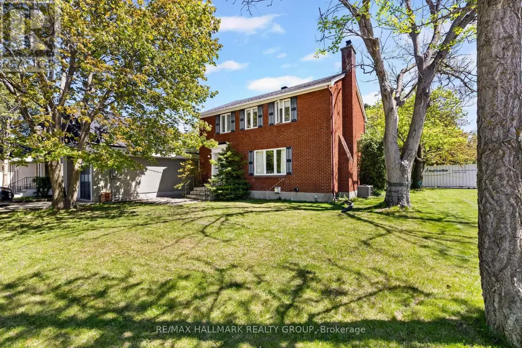 824 Byron Avenue Ottawa ON K2A 0H7