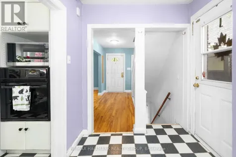 824 Byron Avenue Ottawa ON K2A 0H7