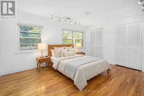 824 Byron Avenue Ottawa ON K2A 0H7