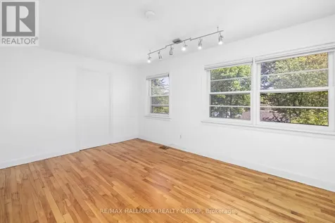 824 Byron Avenue Ottawa ON K2A 0H7