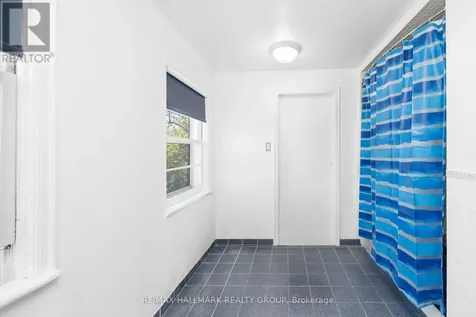 824 Byron Avenue Ottawa ON K2A 0H7