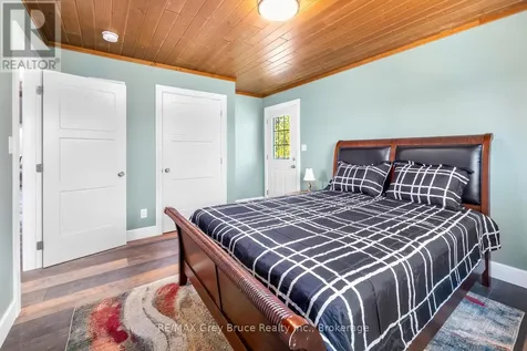 38 Bay Shore Avenue South Northern Bruce Peninsula ON N0H 2R0