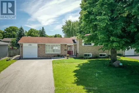 1007 Glen Mhor Crescent Midland ON L4R 4P5