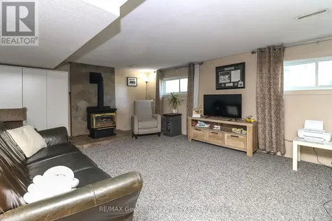 1007 Glen Mhor Crescent Midland ON L4R 4P5