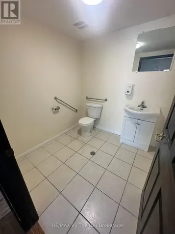 1423 Mosley Street Wasaga Beach ON L9Z 2C3
