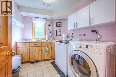 35 Robinson Road Cambridge ON N1R 5S7